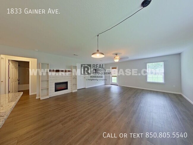 Building Photo - 1833 Gainer Ave