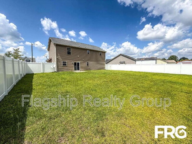 Building Photo - 1217 Teakwood Dr