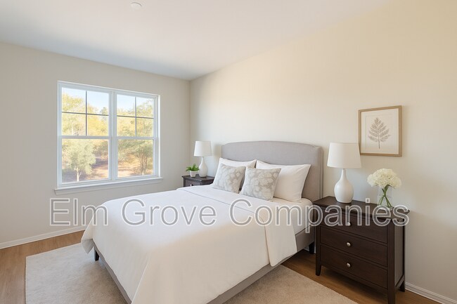 Building Photo - 5 5th St