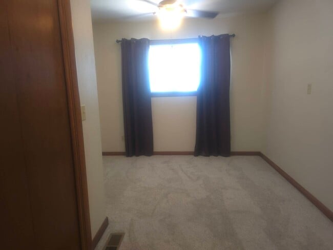 Building Photo - 4701 N Peniel Ave
