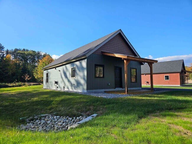 Building Photo - 23 Steele Dr