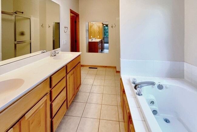 Building Photo - 1308 Timber Ln