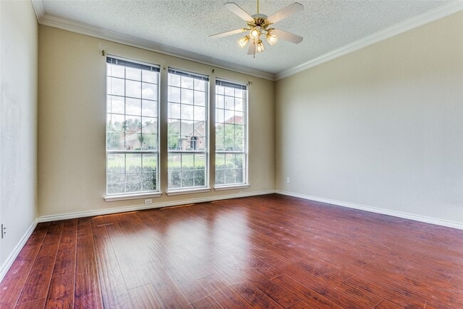 Building Photo - 1429 Sandlewood Dr