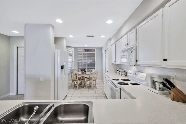 Building Photo - 17040 Willowcrest Way