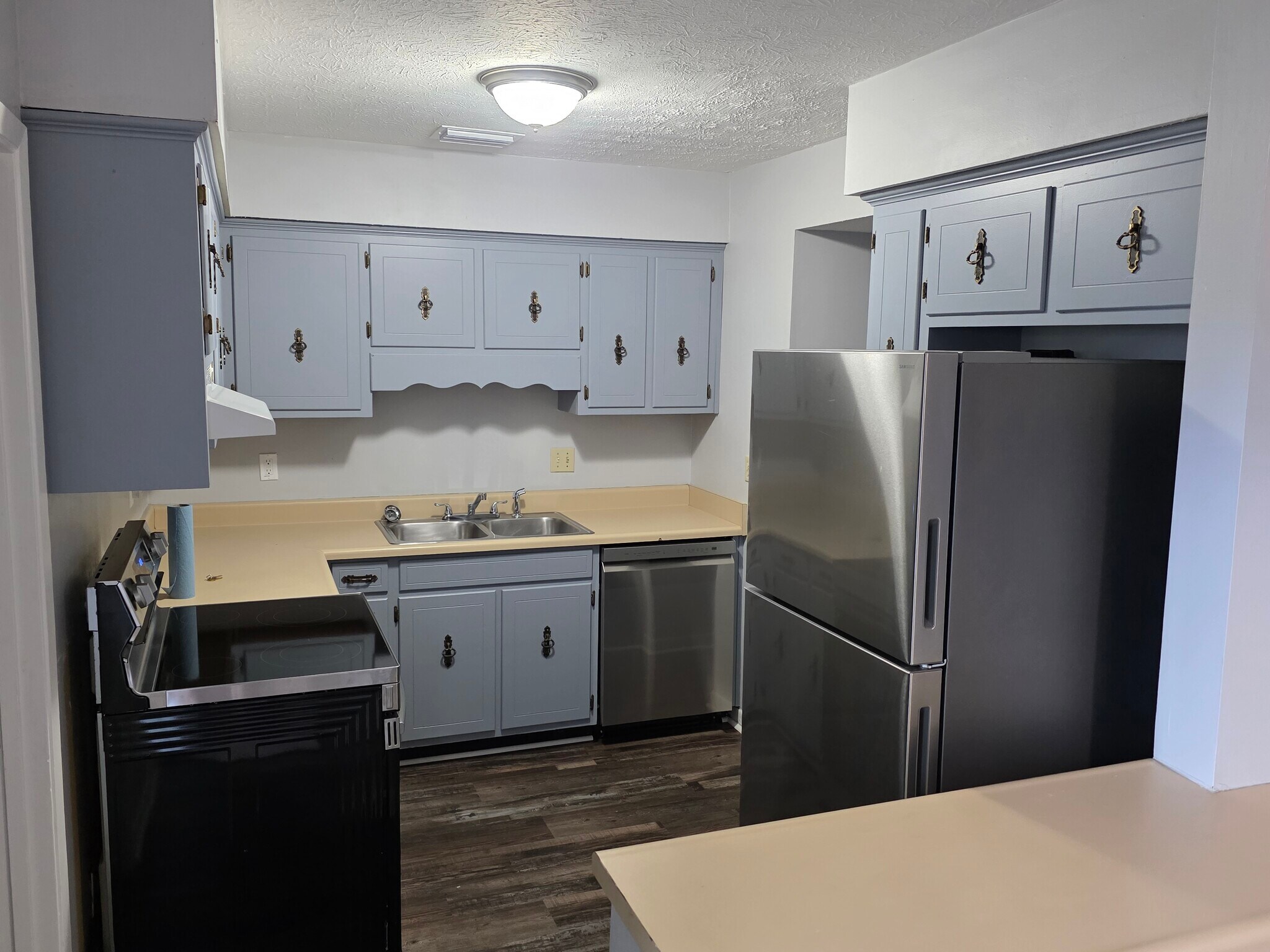 Building Photo - 3938 Solano Rd