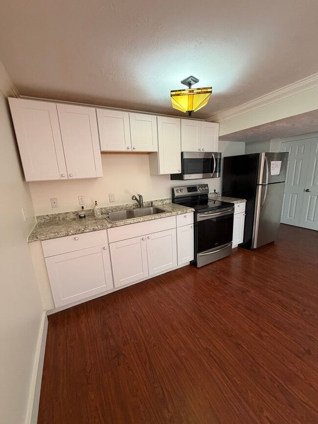 Building Photo - 8244 Birch Water Ln