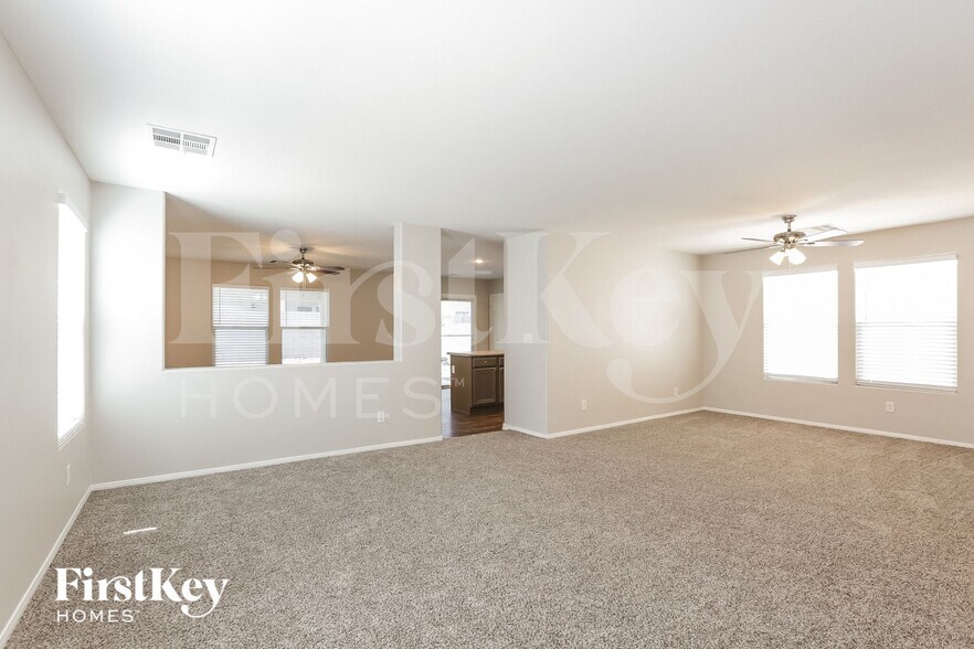 Building Photo - 9511 Golden Scots Ct