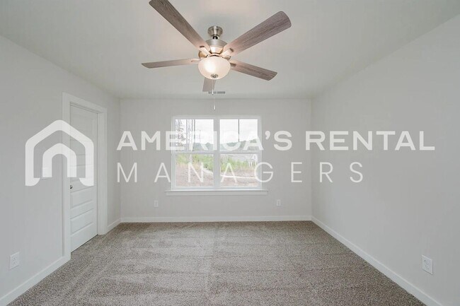 Building Photo - Modern Elegance at Unali Townes!