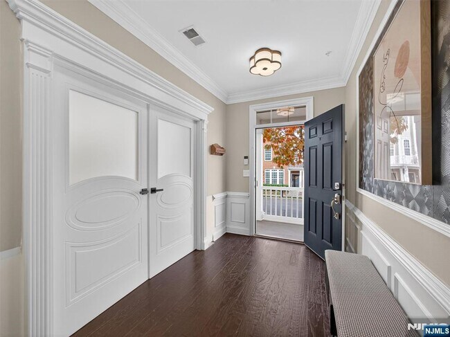 Building Photo - 4 Wesmont Drive