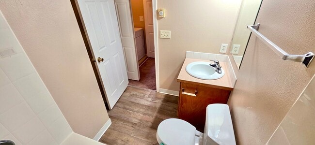 Building Photo - Modern 3-Bed Duplex with Hilltop Views and...