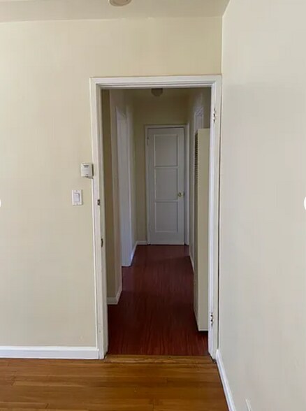 hallway with 2 closets - 1914 Hauser Blvd