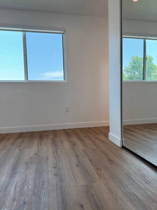 Building Photo - 17457 Bullock St