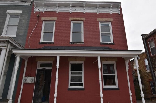 Primary Photo - 23 S Morris St