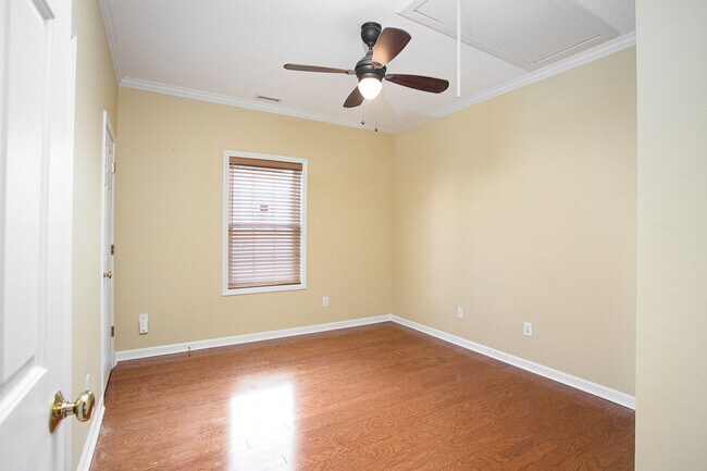 Building Photo - Ranch home in North Raleigh!