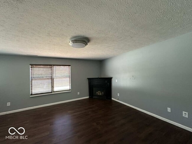 Building Photo - 6903 Governors Pointe Blvd