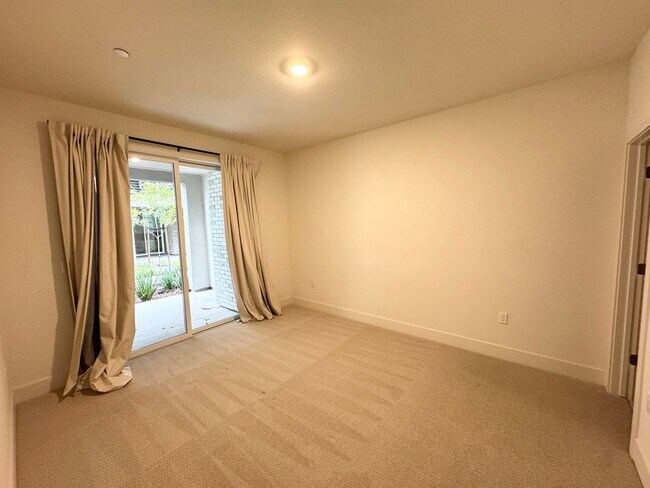 Building Photo - Perfect Shape Dublin Home in The Boulevard...