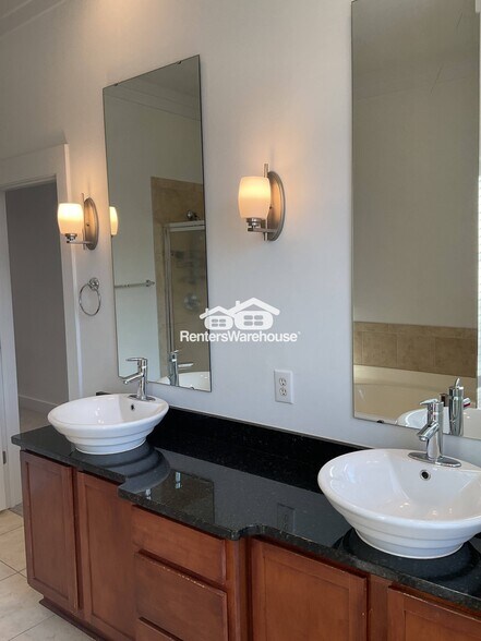 Building Photo - 3206 Noda Blvd