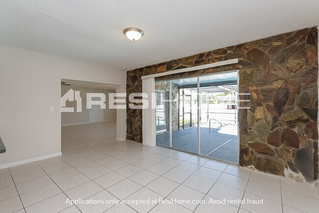 Building Photo - HOME FOR RENT!!