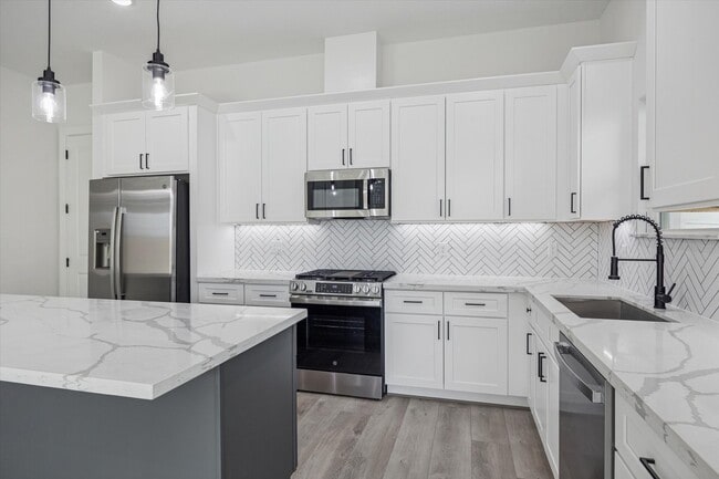 Building Photo - 6644 Lozier St