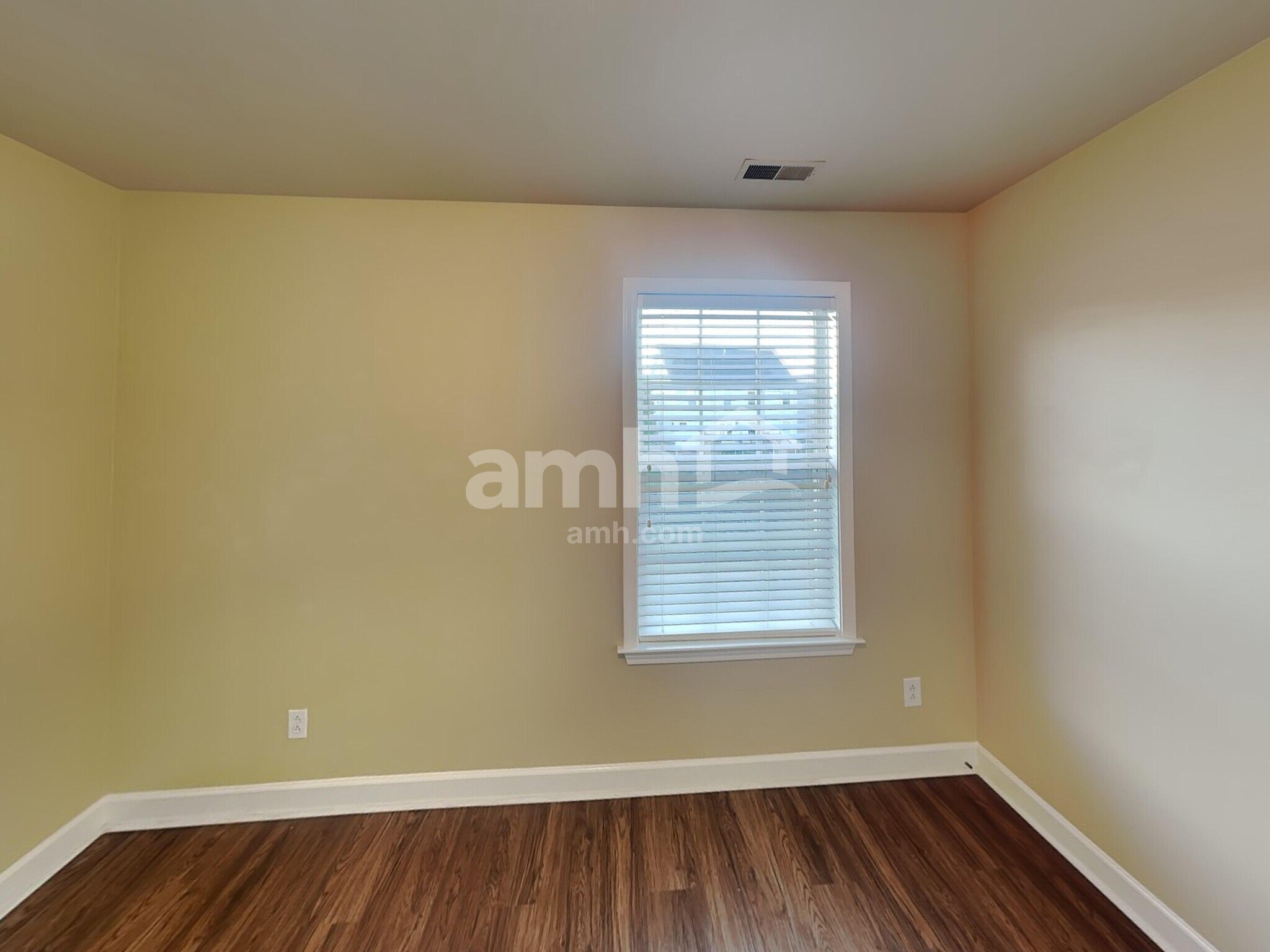 Building Photo - 3030 Romain Trl