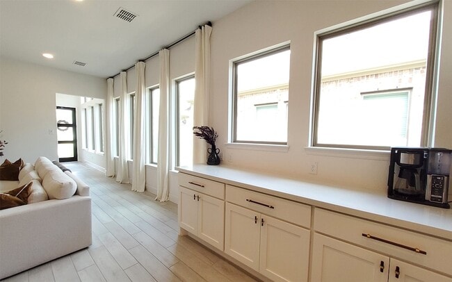 Building Photo - 27127 Cutleaf Daisy Ct