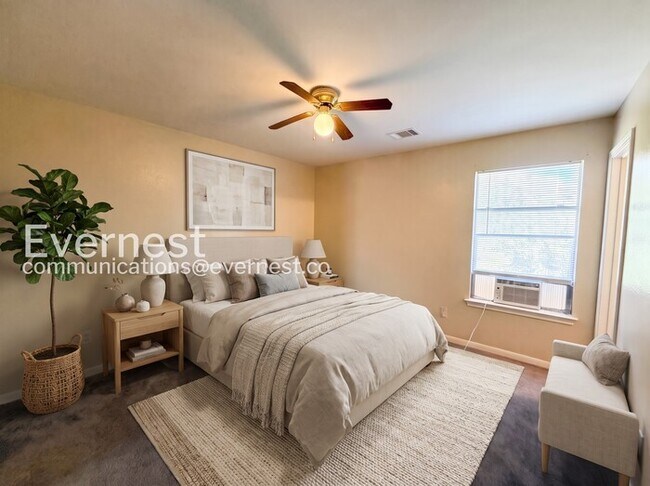 Building Photo - Modern Town Home with Fenced Backyard and Attached Garage