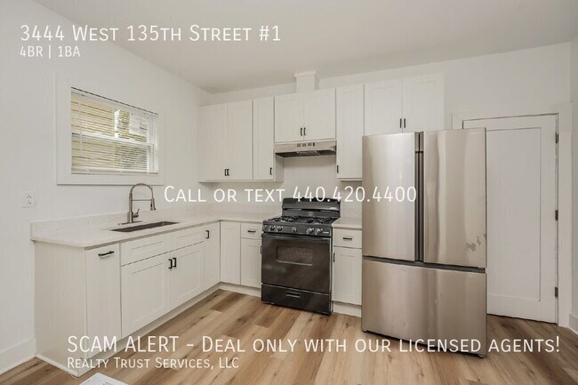 Building Photo - 3444 W 135th St