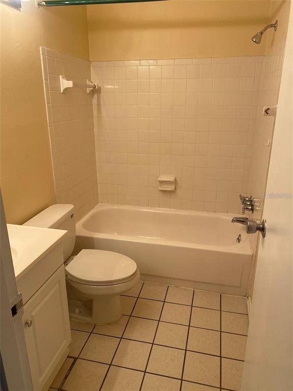 Building Photo - 2621 Pine Lake Terrace