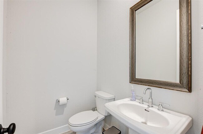 Building Photo - 5111 Maumee River Dr