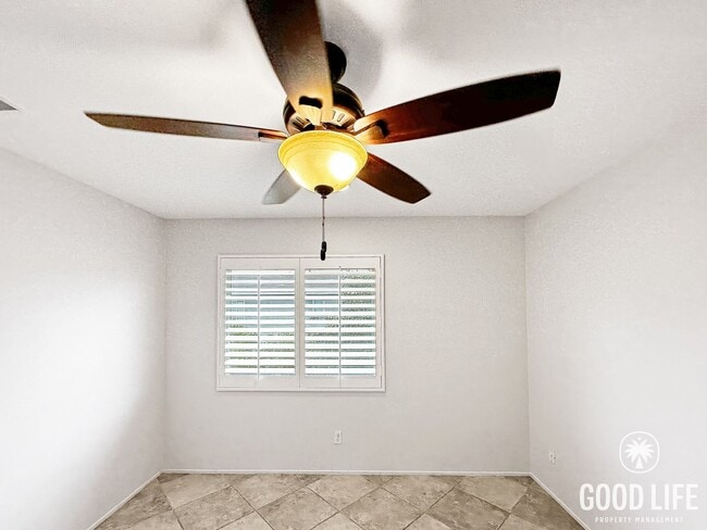 Building Photo - Price Reduced! Stunning Irvine 4BR Home – Private Yard & 2-Car Garage