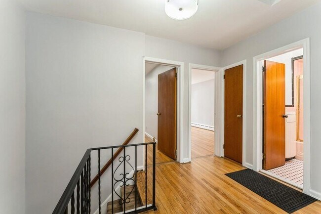Building Photo - 103-28 115th St