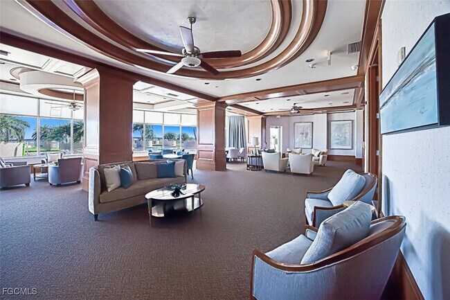 Building Photo - 2104 W First St