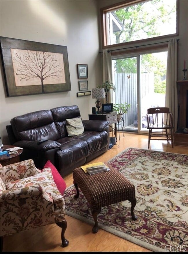 Building Photo - 61 Midlake Cir