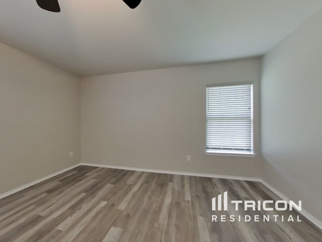 Building Photo - 254 Cumberland Forest Dr
