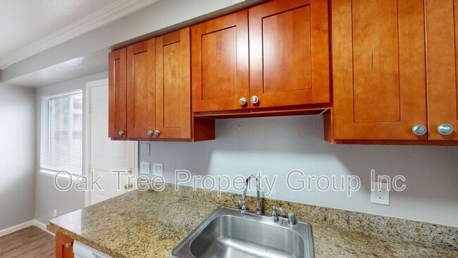 Building Photo - 625 F St