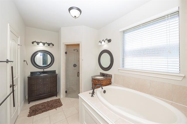 Building Photo - 2711 Sugar Maple Dr