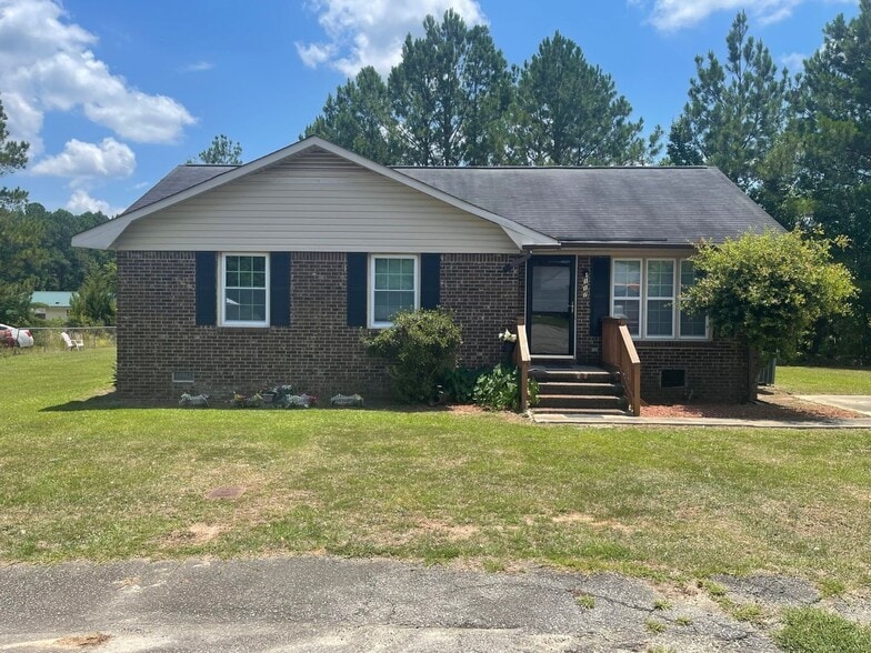 Primary Photo - 117 Louispal Cir