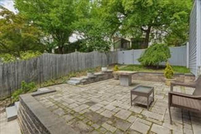 Building Photo - 420 Catoma St