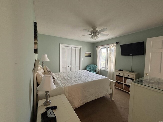 Building Photo - 4034 Fairway Lakes Dr