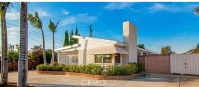 Building Photo - 809 E Collins Ave