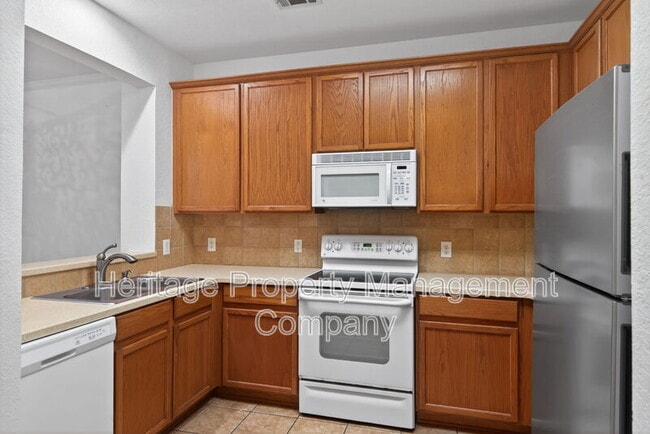 Building Photo - 2642 Grayson Way