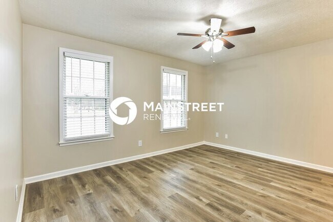 Building Photo - 3 Bedroom Pet-Friendly Home in SMYRNA, TN with Main Street Renewal