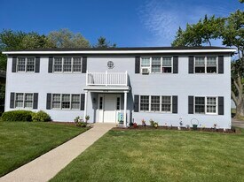 Building Photo - 854 Lincoln Ave