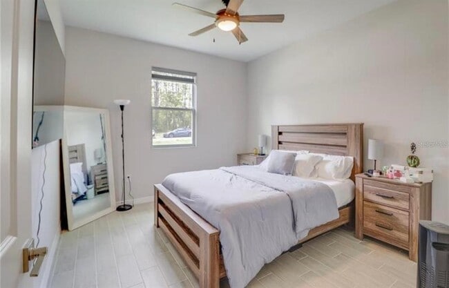 Building Photo - 7439 SW 130th Ln