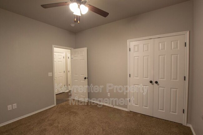 Building Photo - 1754 Eighty-Niner Ter