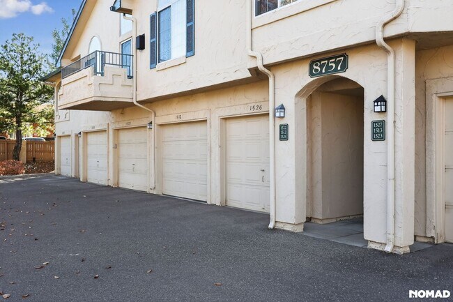 Building Photo - Well-maintained  2BR Condo in Englewood