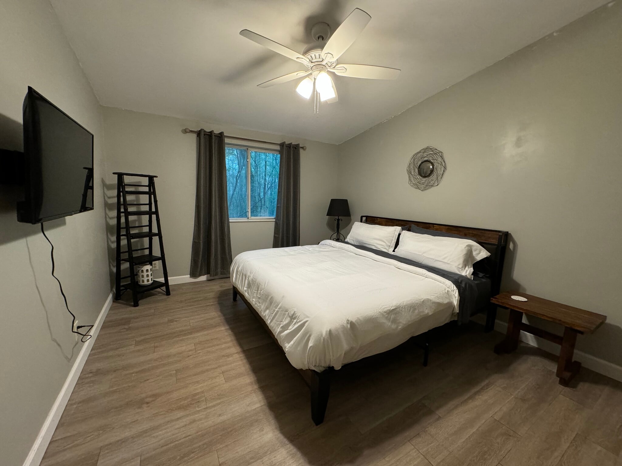 primary bedroom with en suite bathroom - 4304 Bradley Dr