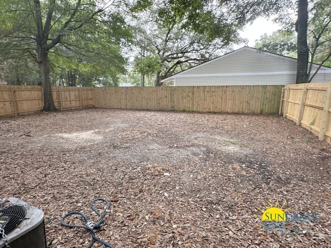 Building Photo - Charming 2 Bedroom Unit in Milton Heights!