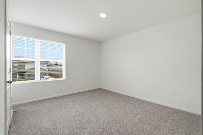 Building Photo - 21630 Cottage Ln