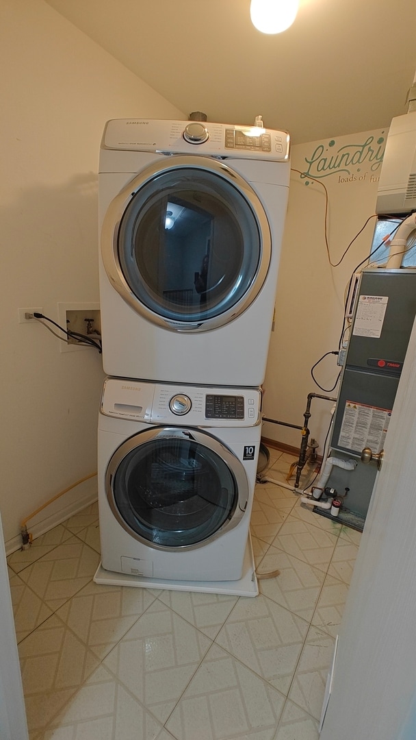 Building Photo - 1644 Orchard Ave